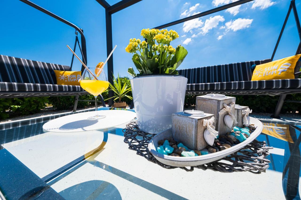 Villa Sky - Heating Pool Кастель-Нови Экстерьер фото